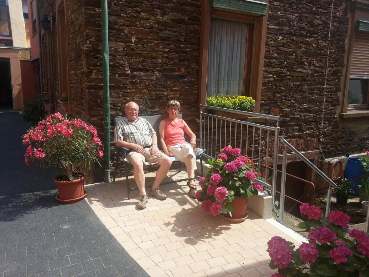 Weinstube Pension Moselbluemchen Zeltingen-Rachtig Eksteriør billede