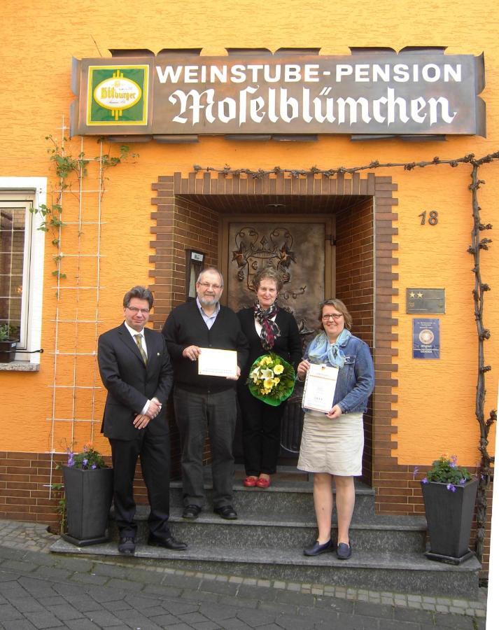Weinstube Pension Moselbluemchen Zeltingen-Rachtig Eksteriør billede